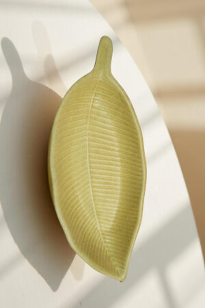 Blue Pottery Cream Ceramic Leaf-Shaped Plate – Elegant Handcrafted Serveware
