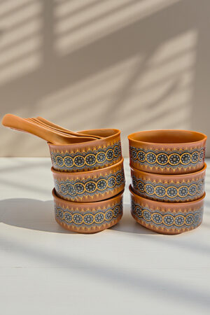Terracotta-Inspired Ceramic Soup Bowl Set – 6 Bowls with Spoons and Traditional Pattern Design